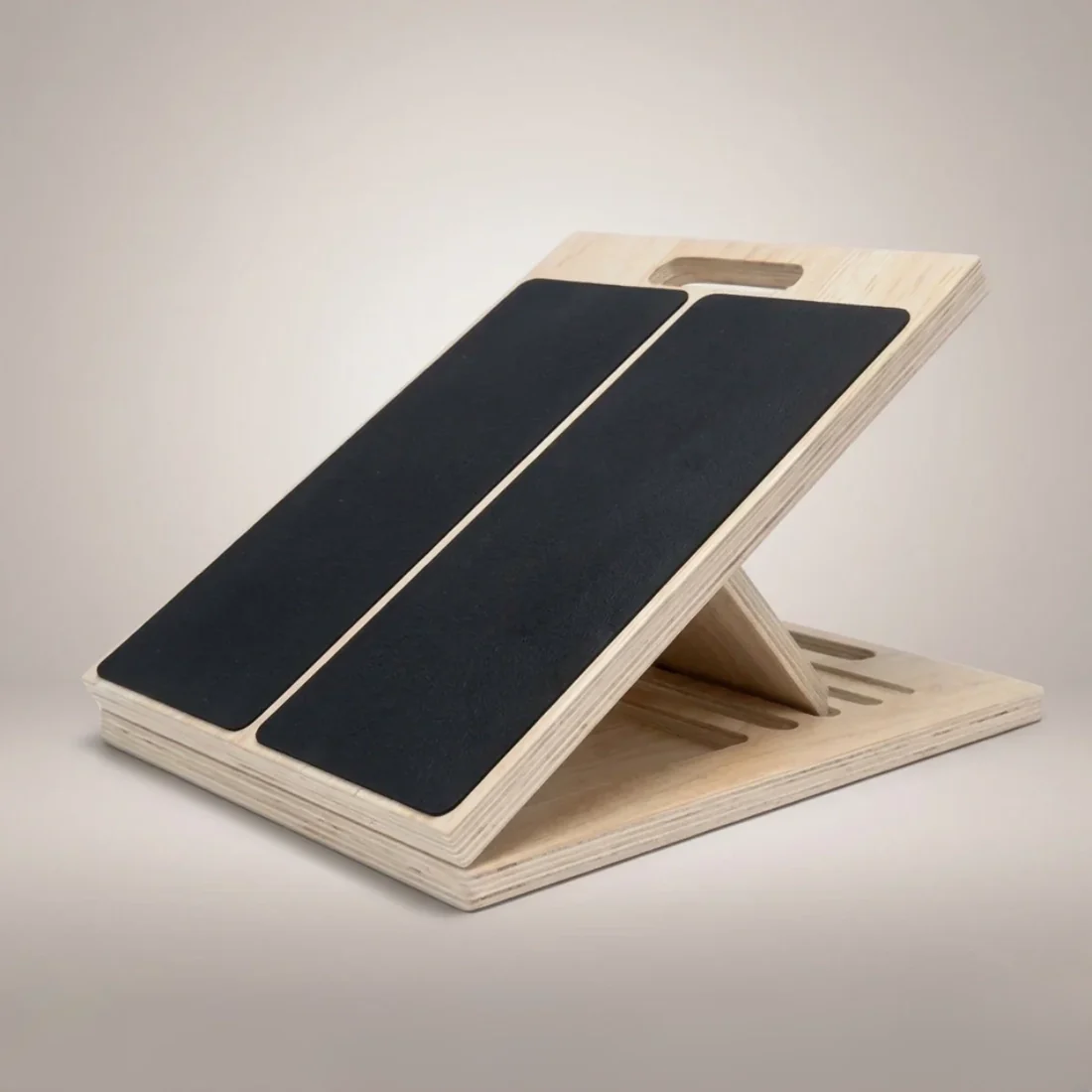 Mirvoso™ Stretcher Incline Board in natural birch plywood with non-slip pads
